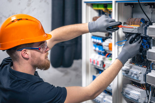 Best Electrical Contractors for Businesses  in Englewood, FL