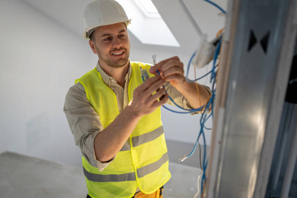 Best Emergency Electrical Repair  in Englewood, FL